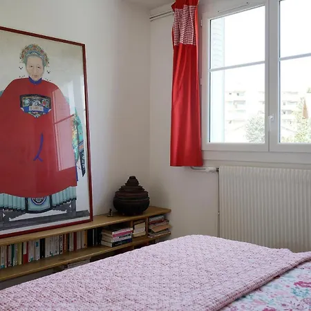 Bel Appartement, 3 Et Parking, Centre