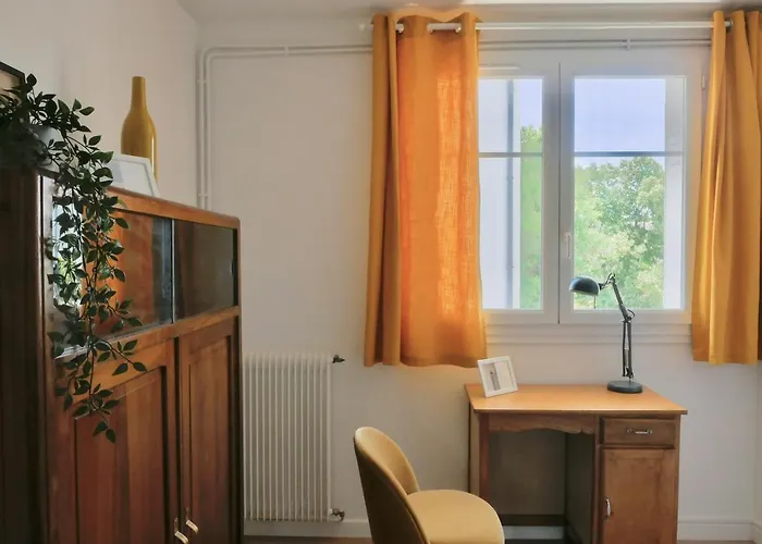 Apartment Bel Appartement, 3 Et Parking, Centre Montpellier